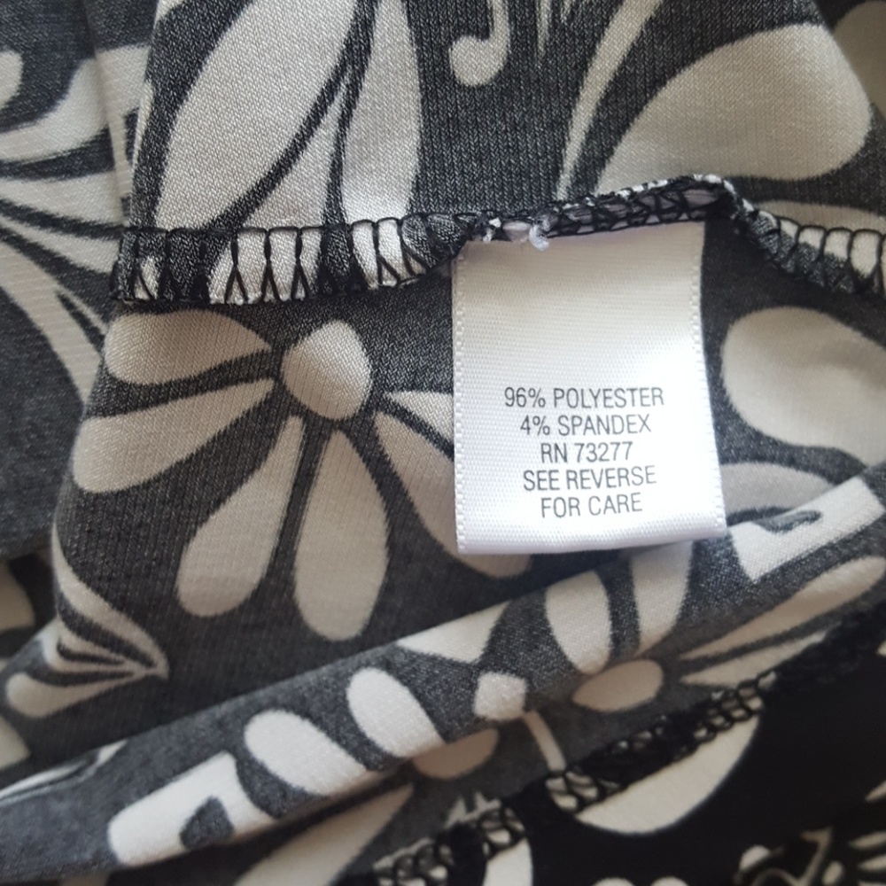 Apt 9 Faux Wrap Black & White Floral Top - Picture 5 of 5
